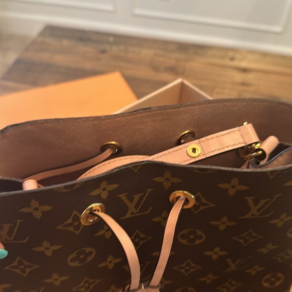 Louis Vuitton crossbody/shoulder bag - Picture 9 of 11